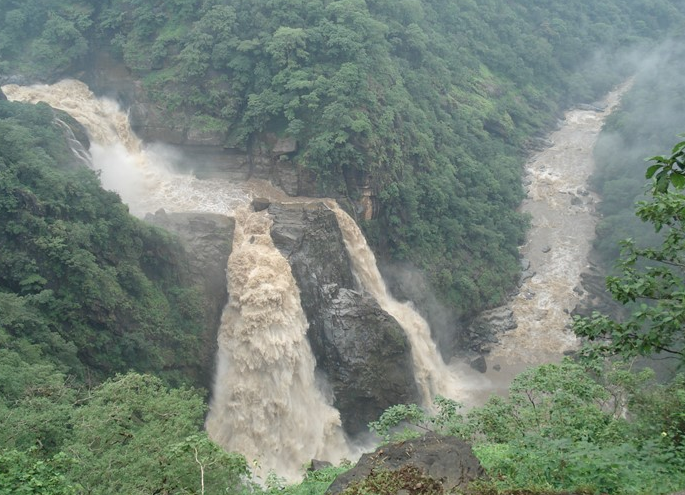 Magod Waterfalls, Uttara Kannada (Karwar), Karnataka - Vushii.com